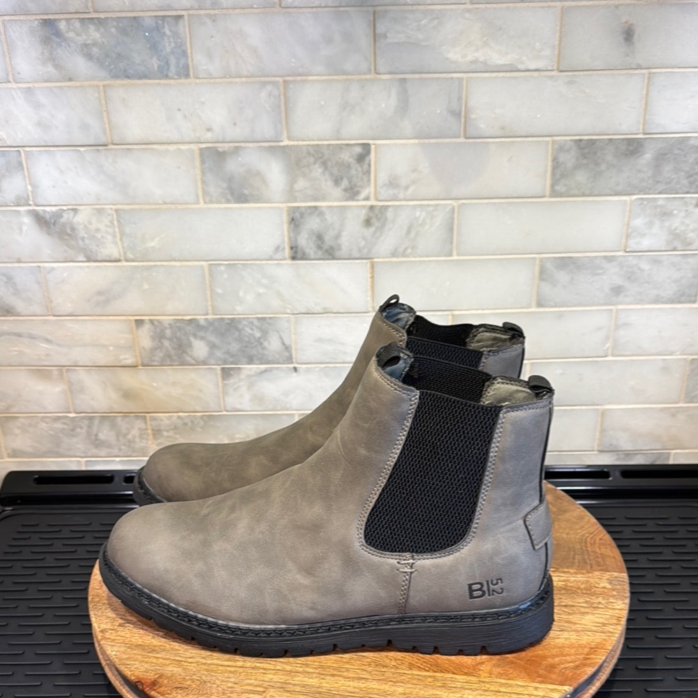 Bullboxer B-52 Leo Men's Taupe Chelsea Boots